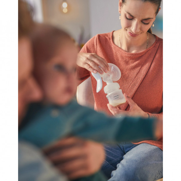 Молокоотсос Philips Avent Manual Breast Pump SCF430/01 в Барнауле