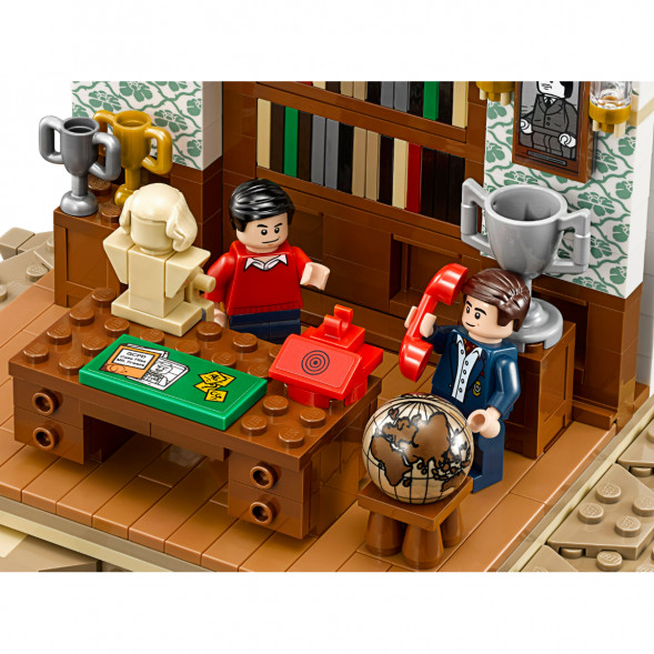 Конструктор LEGO Коллекционные наборы 76052 Логово Бэтмена в Барнауле
