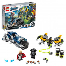 Конструктор LEGO Super Heroes 76142 Мстители Атака на спортбайке