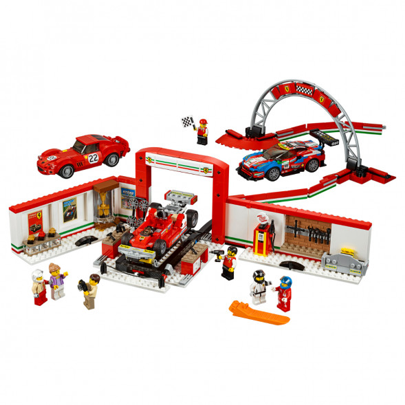 Конструктор LEGO Speed Champions 75889 Гараж Ferrari в Барнауле