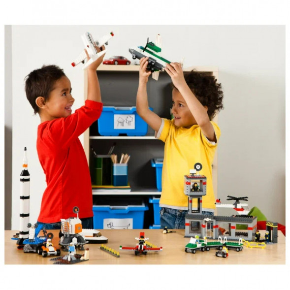 Конструктор LEGO Education 9335 Космос и аэропорт  в Барнауле