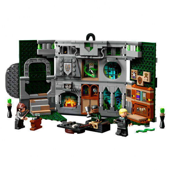 Конструктор LEGO Harry Potter 76410 Знамя факультета Слизерин в Барнауле