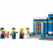 Конструктор LEGO City 60370 Побег из полицейского участка в Барнауле