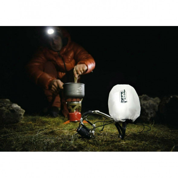 Налобный фонарь Petzl Actik Core E065AA02, 600 лм, зелёный в Барнауле
