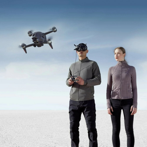 Квадрокоптер DJI FPV Combo (EU), grey в Барнауле
